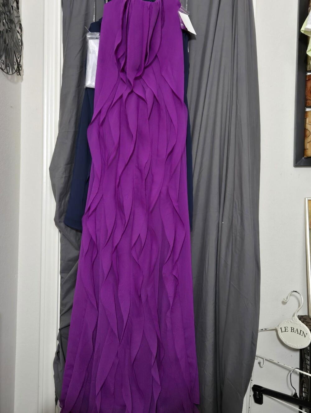 White by Vera Wang VW360102 Cassis Strapless Crinkle Chiffon Gown Size 12 NWT - Picture 2 of 7